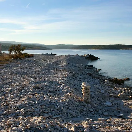 Apartment With A Parking Space Povlja, Brac - 21089 Povlja (Brac)