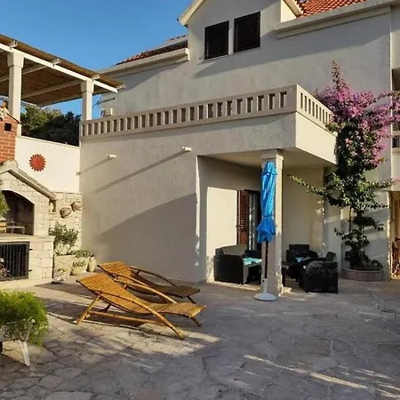 Apartment With A Parking Space Povlja, Brac - 21089